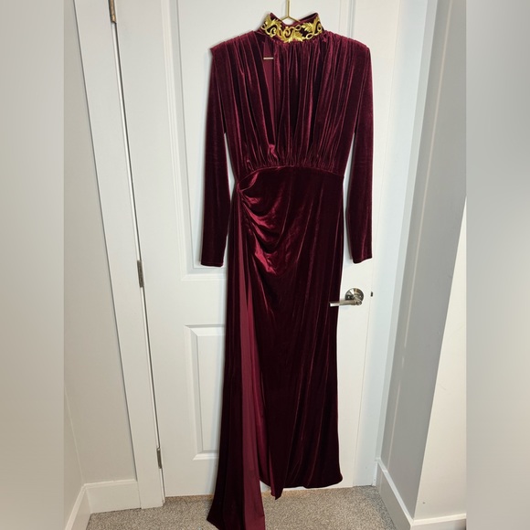 Indulge in Ethereal Grace: Cinderella Divine's High-Slit Velvet Gown main image 1